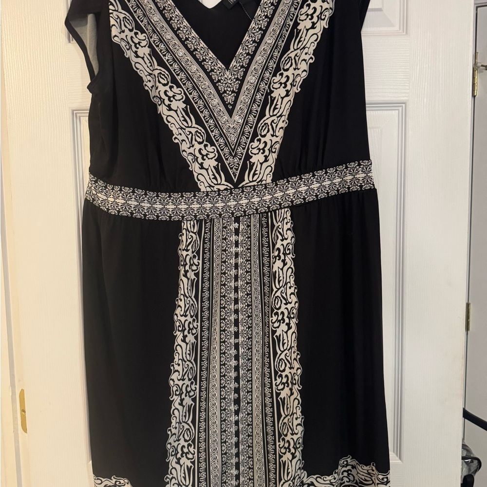 INC International Concepts Black and Cream Patterned Dress